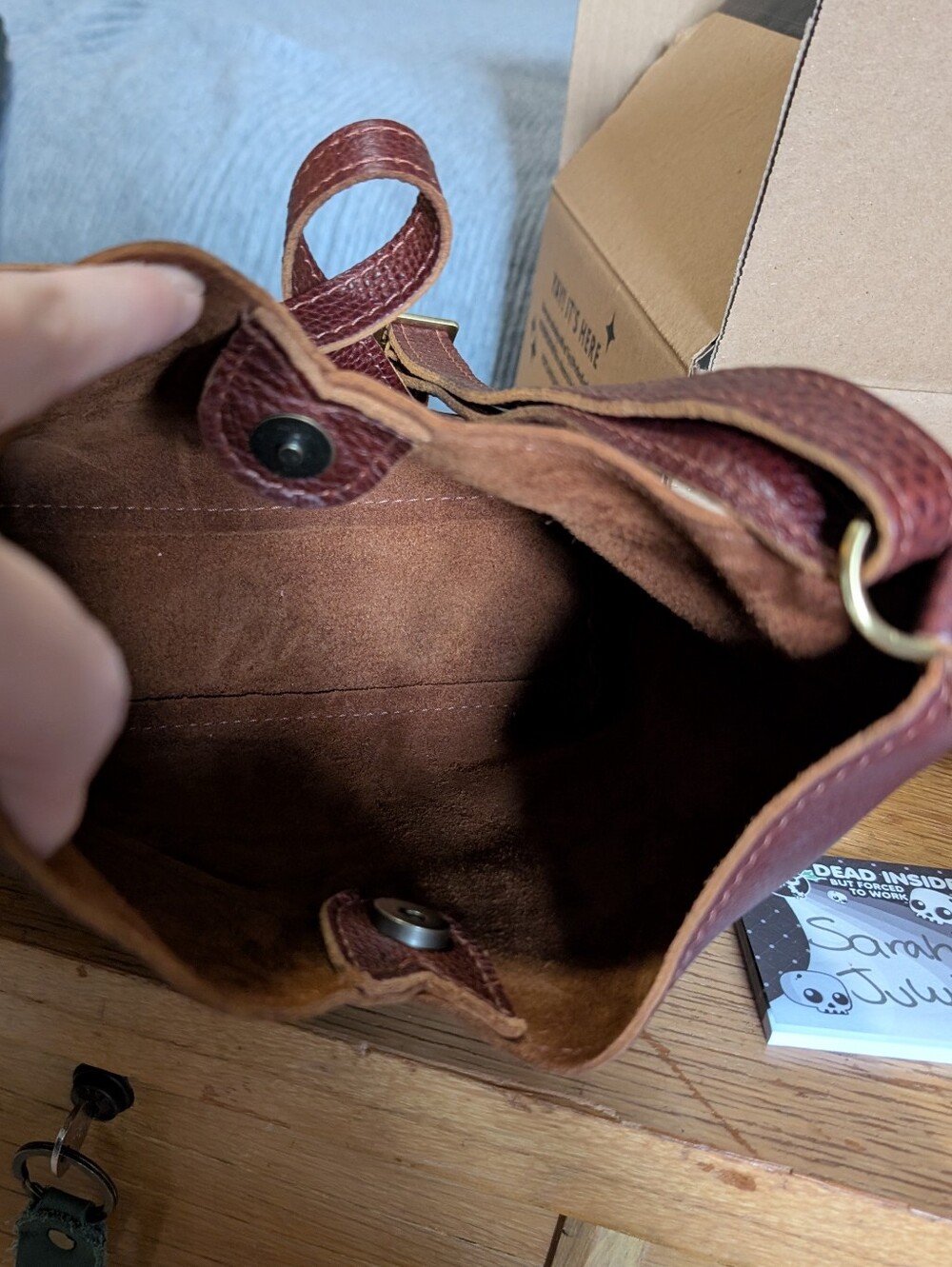 Portland Leather Nutmeg Small Naomi Pebbled Leather Shoulder Bag - Picture 4 of 4